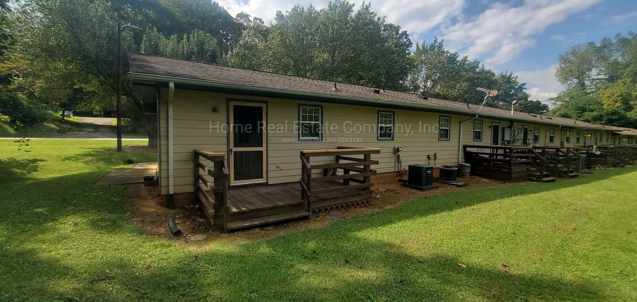 3455 Valley Rd - Photo 2 of 5