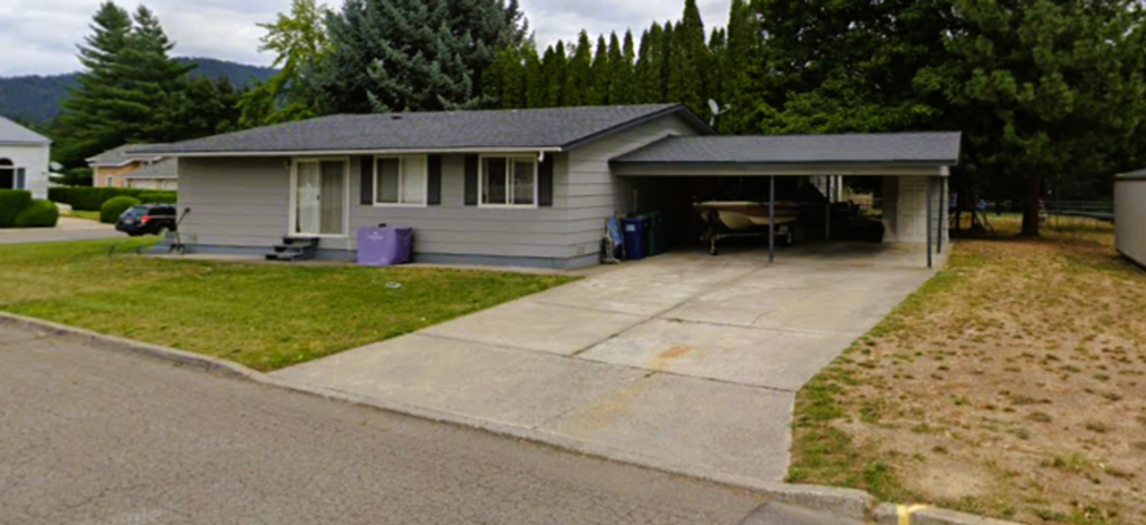 1402 E Randle Ave - Photo 2 of 2
