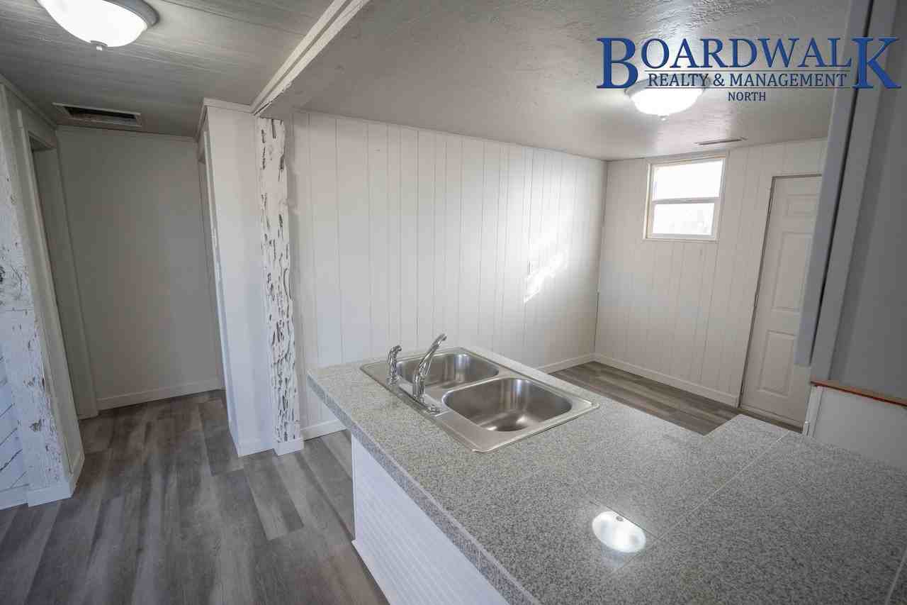 249 E Harris St - Photo 2 of 16