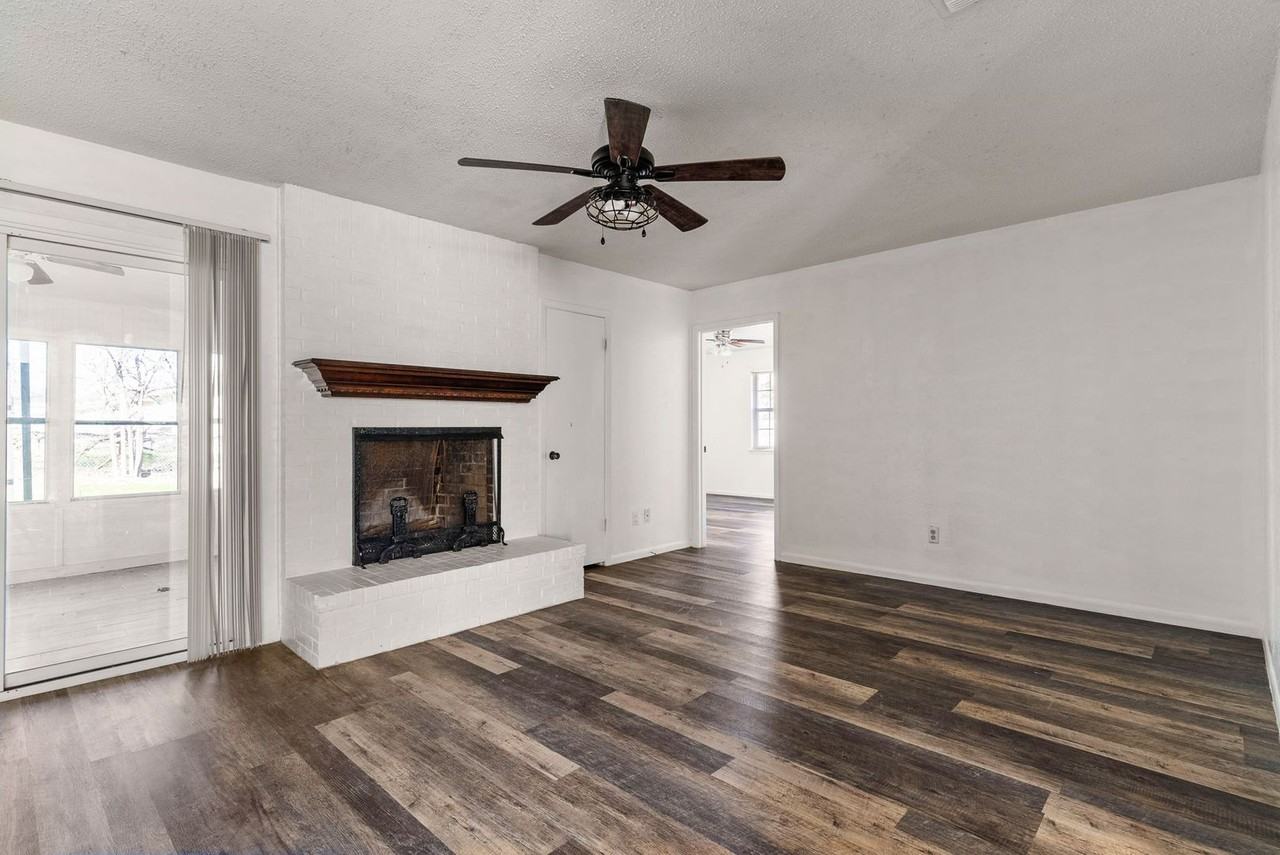 1203 Hughes Ave - Photo 4 of 13