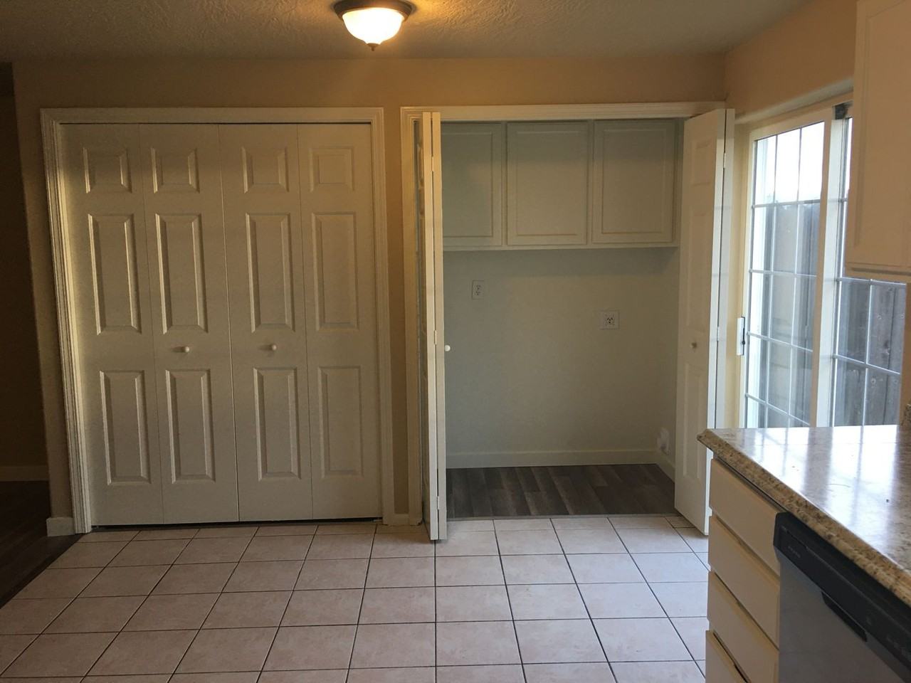 4486 Fergus Ave - Photo 6 of 20