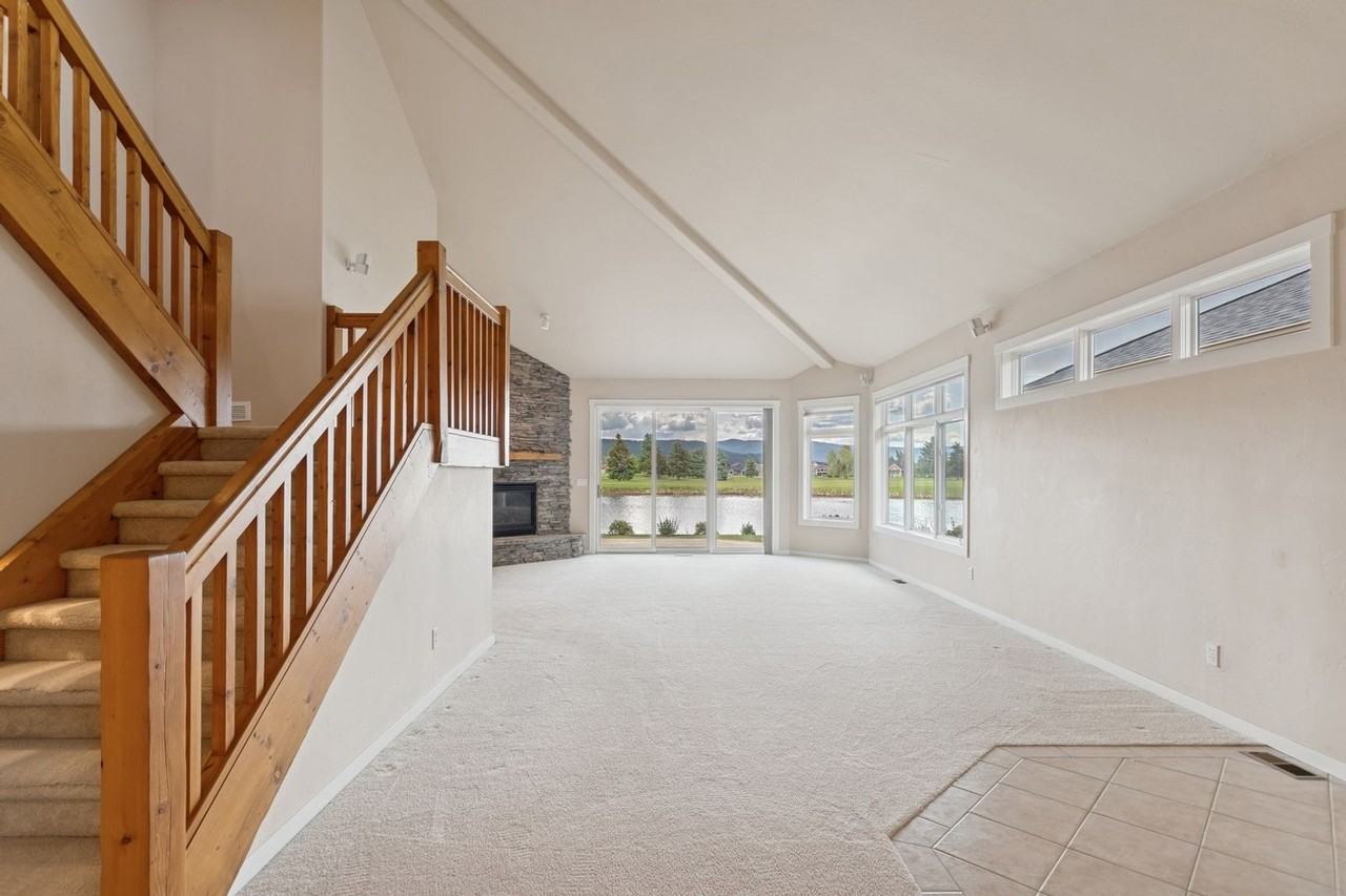 27 Bay Harbor Dr - Photo 7 of 21