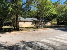 featured image of 632 W Prospect St