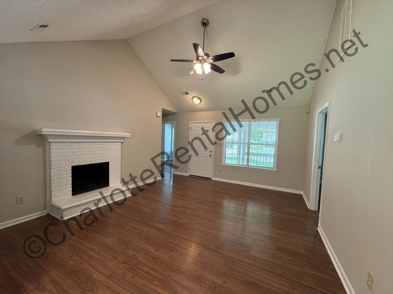 6214 Richfield Ln - Photo 2 of 9