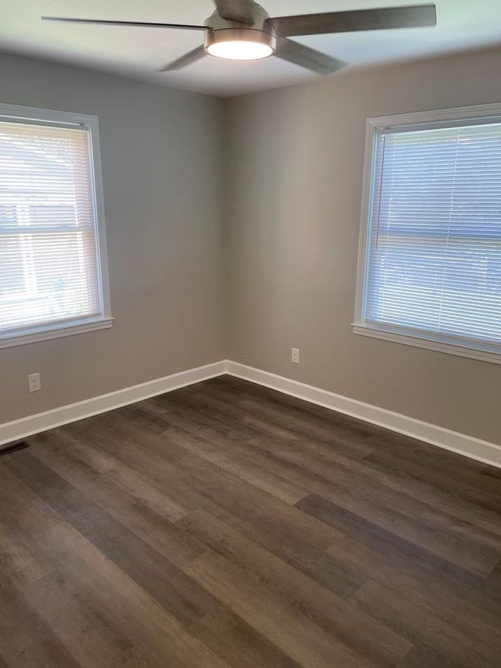 518 518 E TWENTY-SEVENTH STREET - Photo 2 of 10