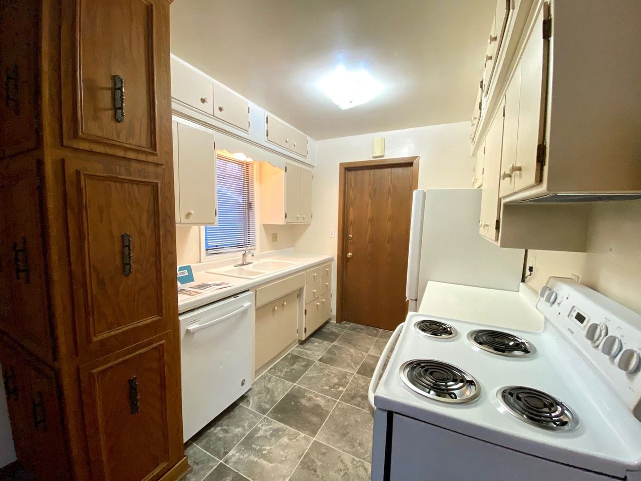 1721 13th St S - Photo 5 of 25