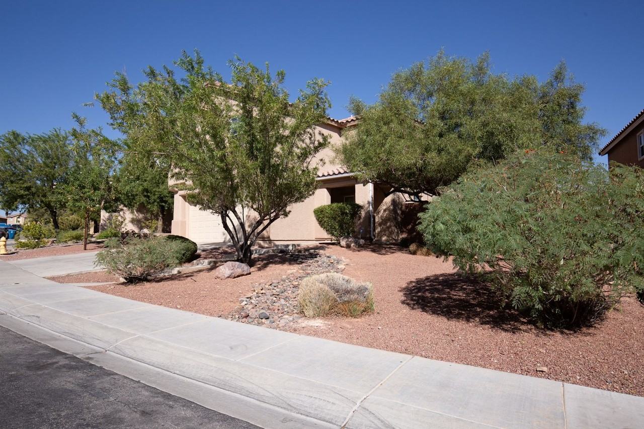 2516 Courlan Dr - Photo 3 of 34