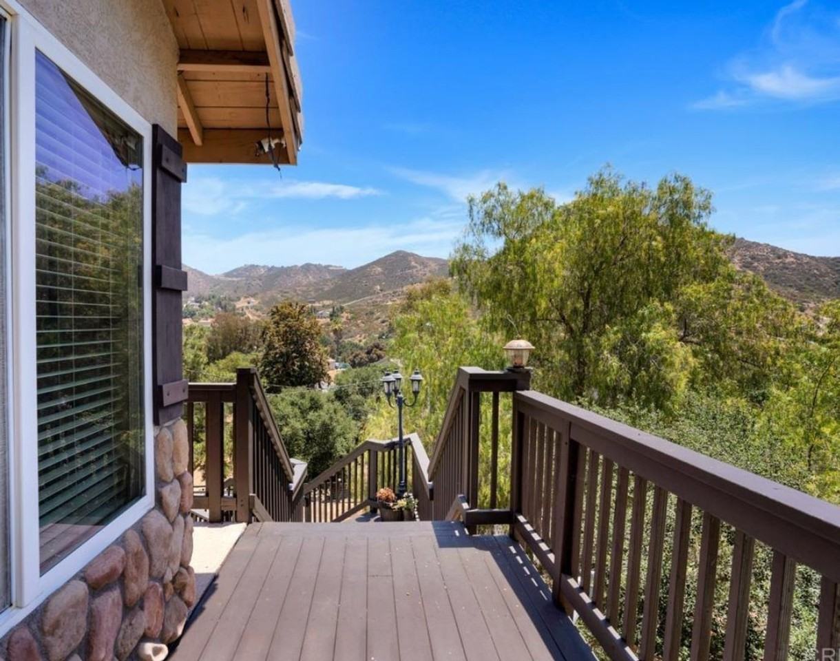 731 Lingel Dr - Photo 2 of 23