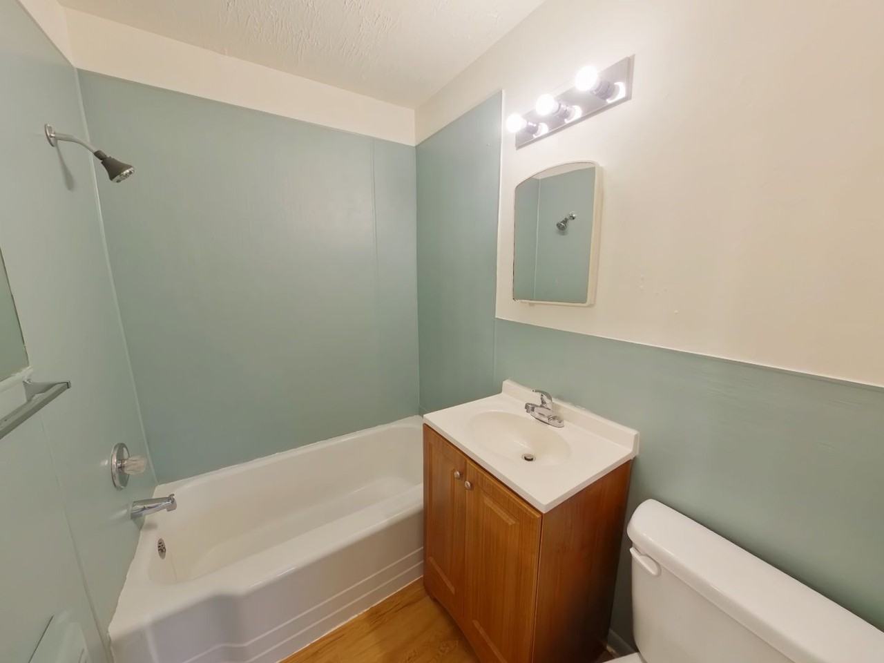 1604 S Martinson Ave - Photo 5 of 5