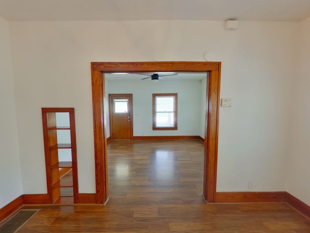 1625 S Hydraulic St - Photo 2 of 12