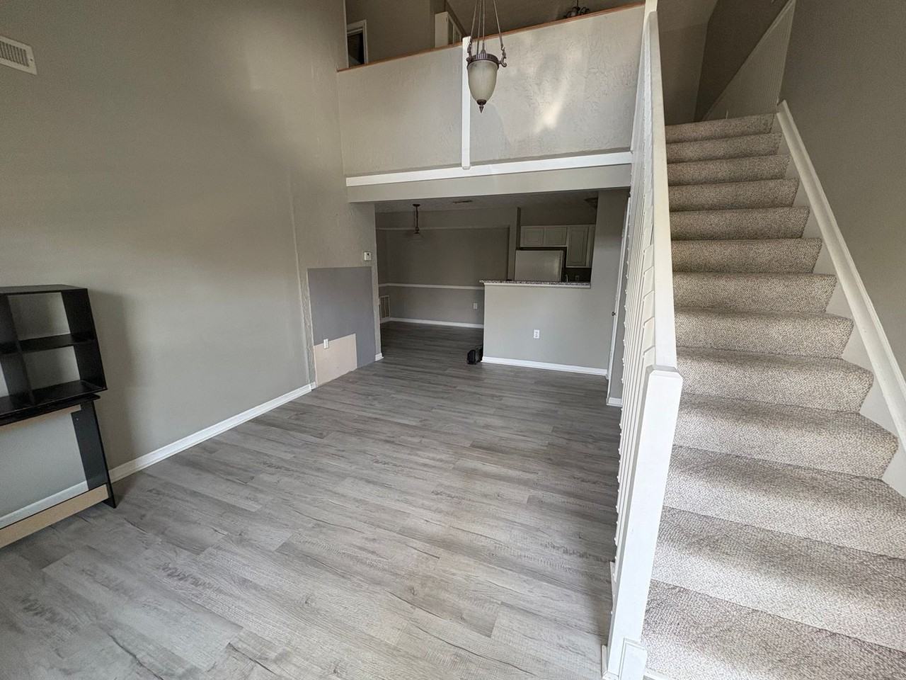 6258 Braelinn Dr - Photo 2 of 12