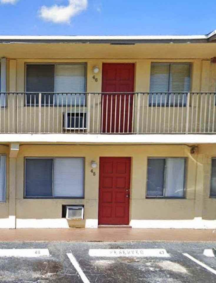 1814 E Oakland Park Blvd #46 - Photo 2 of 9