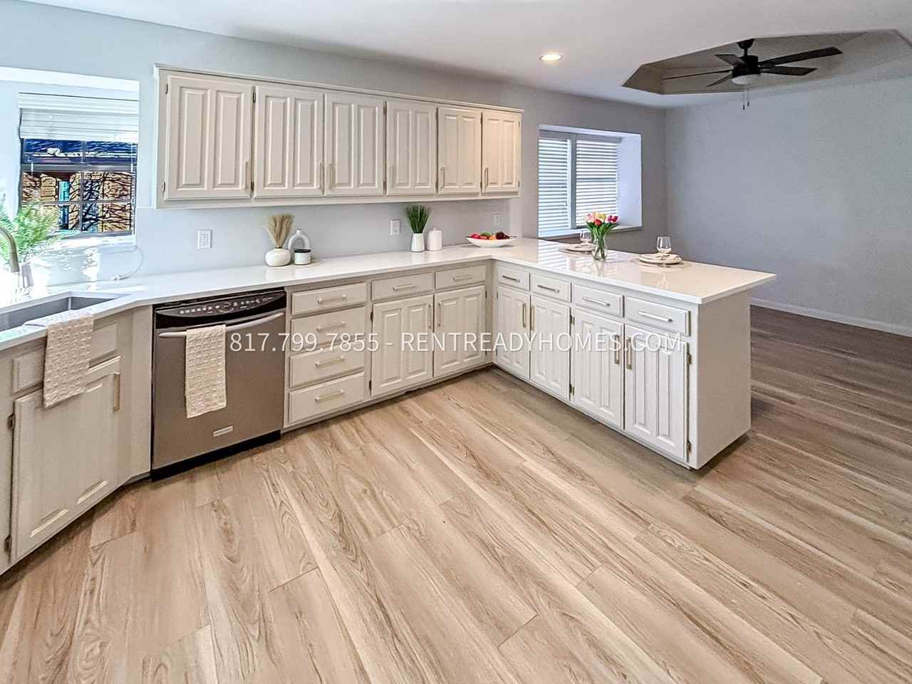 3404 Bowden Hill Ln N - Photo 3 of 15