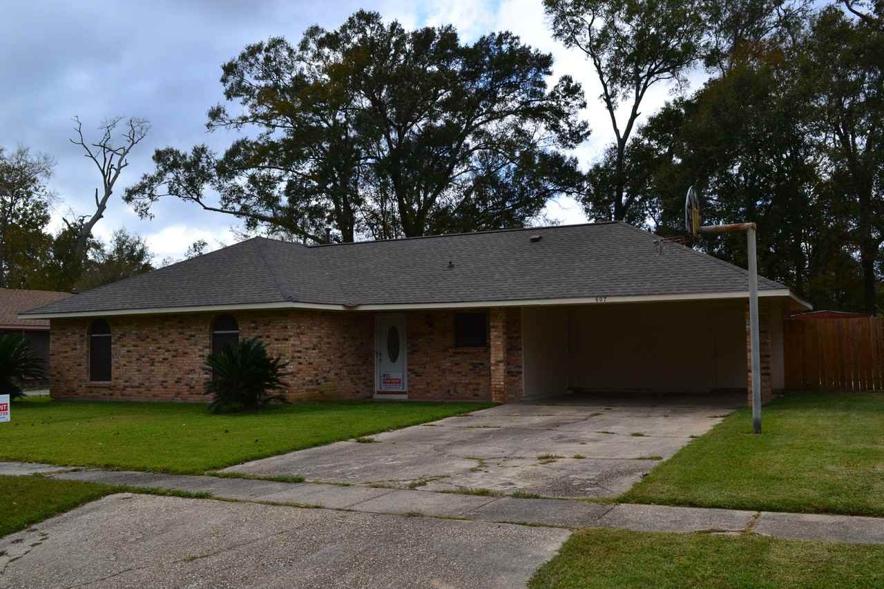 807 Chipley St - Photo 3 of 16