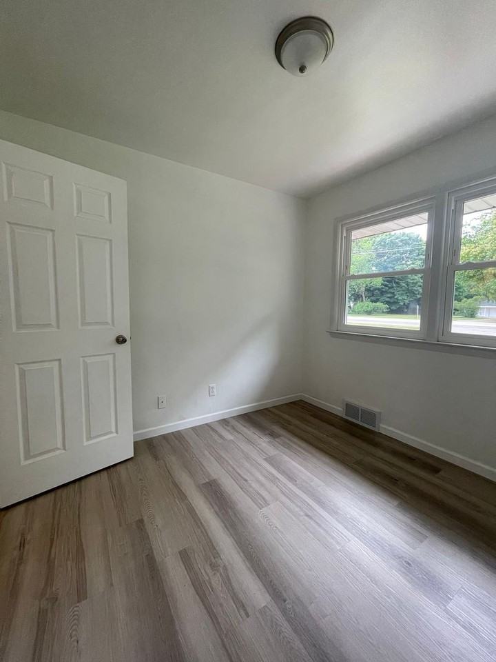 9345 E D Ave - Photo 2 of 19