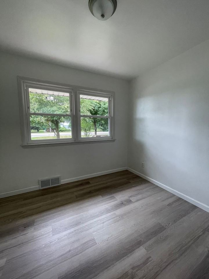 9345 E D Ave - Photo 3 of 19