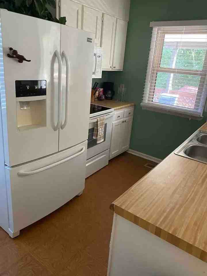 408 Croydon Ln - Photo 3 of 16