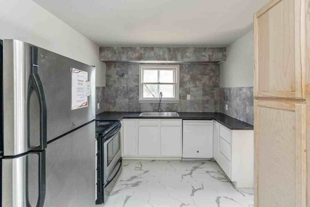 3012 E Hoffman Ave - Photo 3 of 18