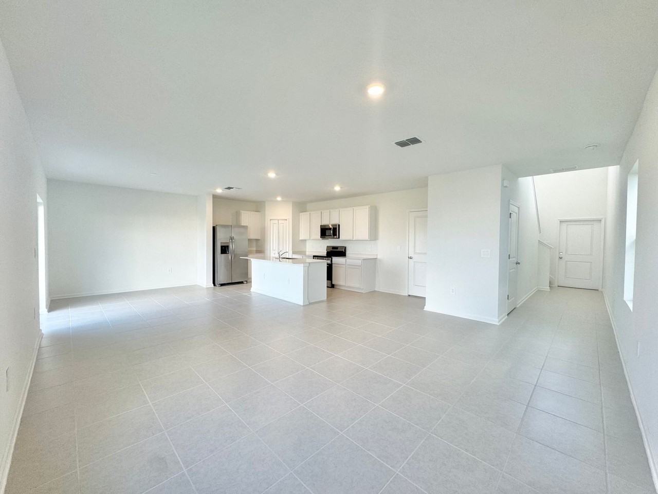 1938 1938 Sarah St - Photo 4 of 42
