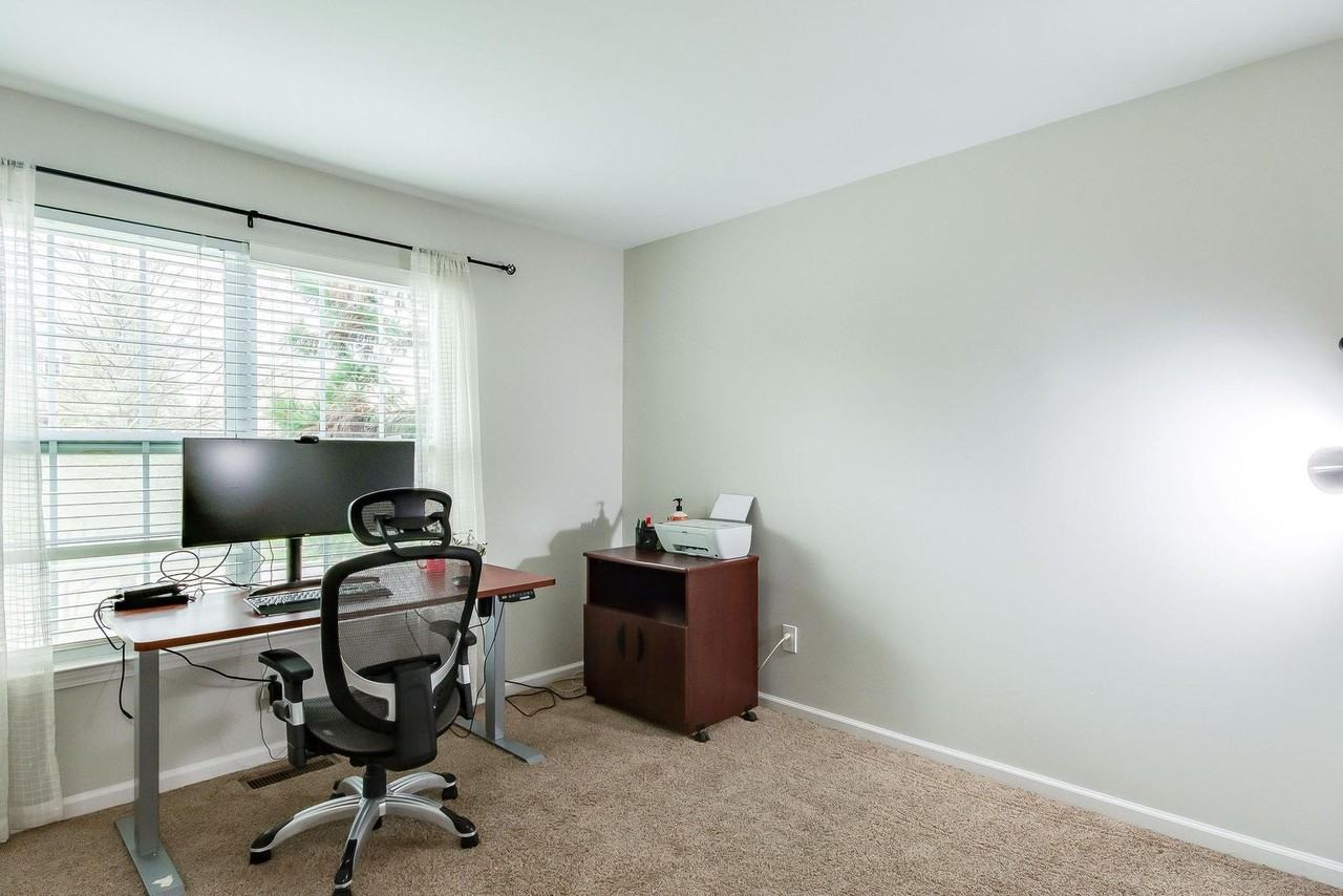 216 Rockcrest Way - Photo 2 of 34
