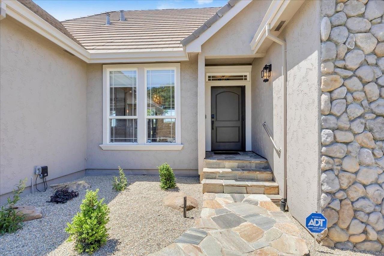 39 Waterfront Ct - Photo 7 of 50