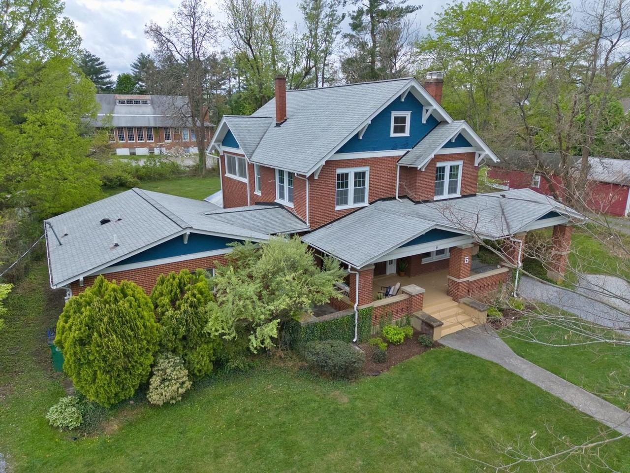 5 Park St - Photo 3 of 32