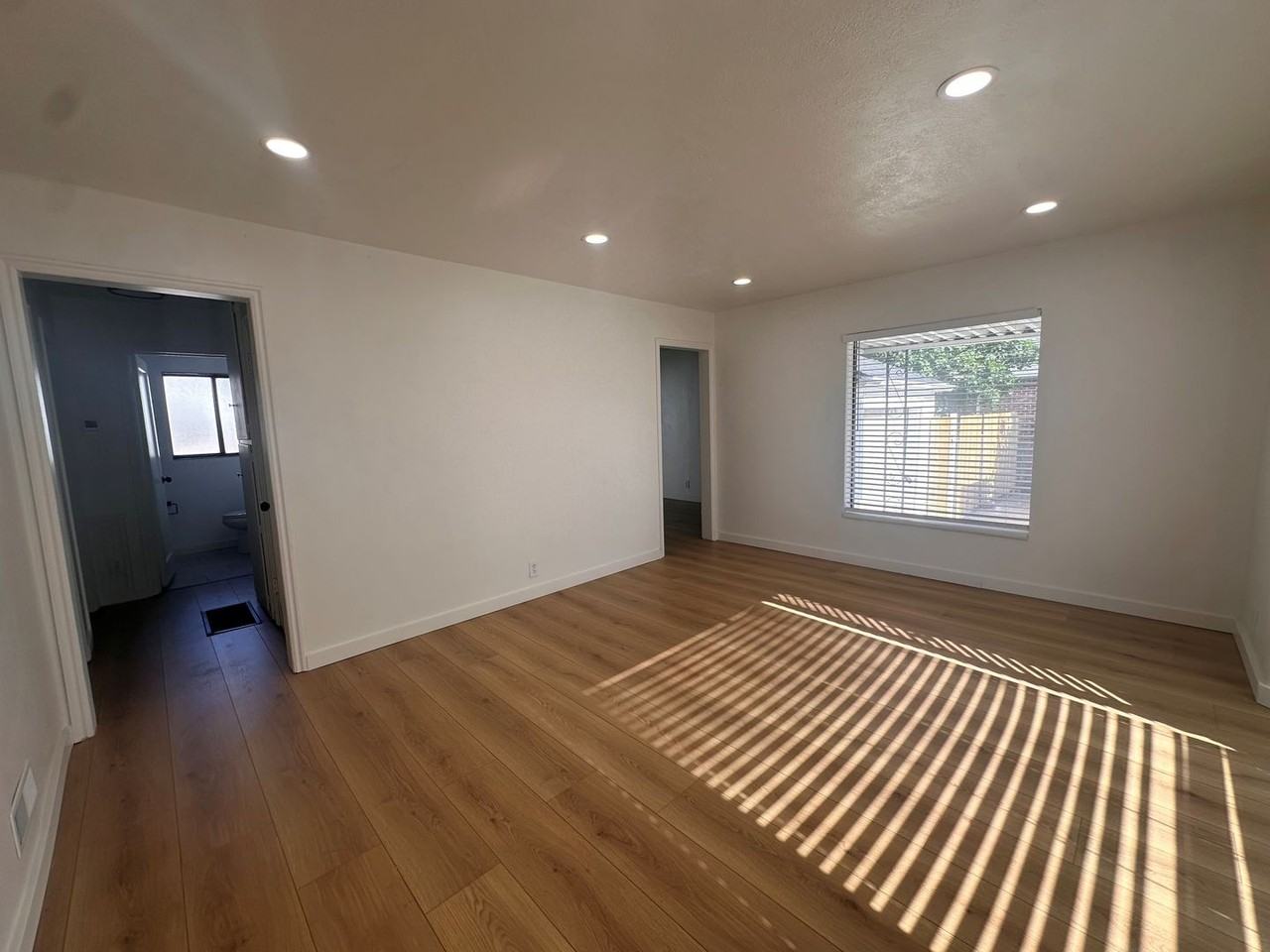 840 N Sonata St - Photo 3 of 29