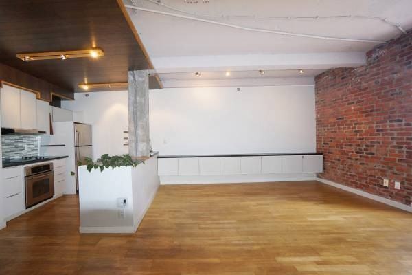 233 Abbott Street #606 - Photo 3 of 9