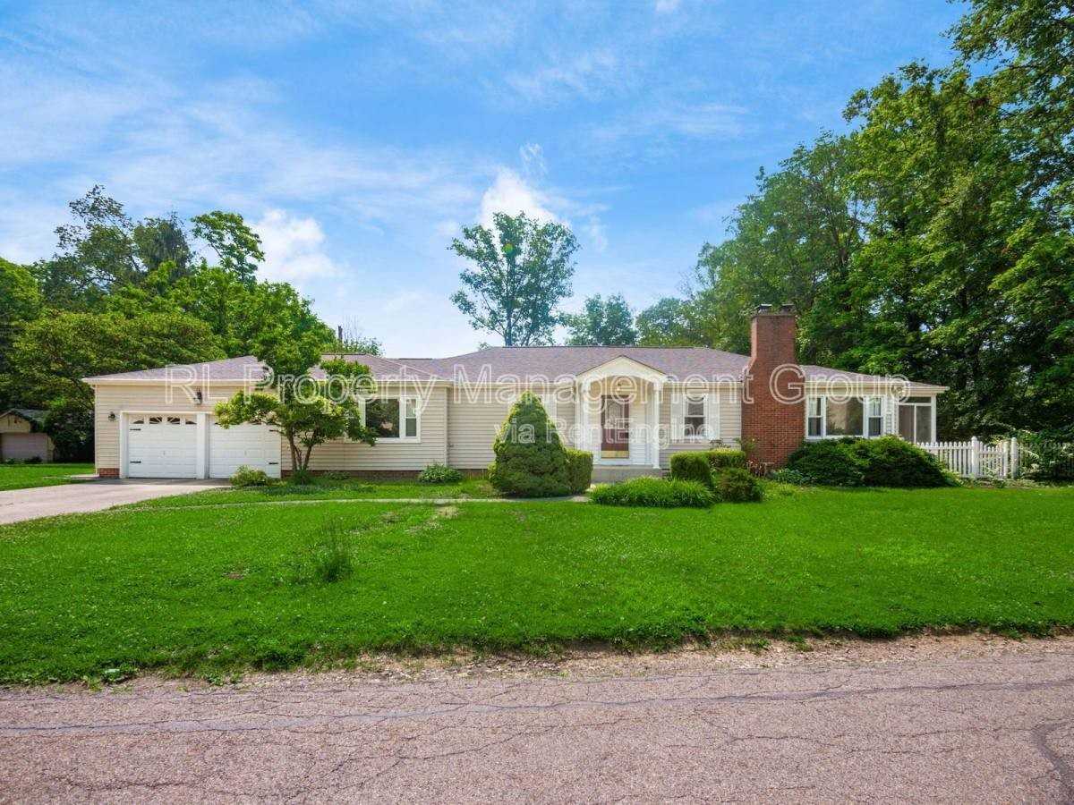 2517 Minerva Lake Rd - Photo 2 of 10