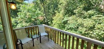 featured image of 16 Victoria Lane #1