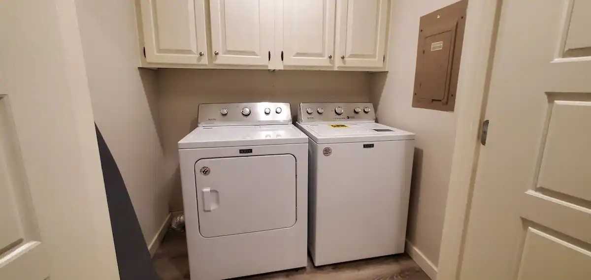 16 Victoria Ln #1 - Photo 3 of 18