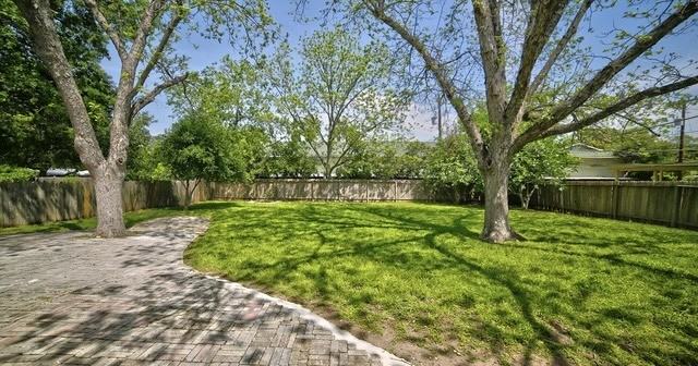 2119 Flamingo Dr - Photo 5 of 25