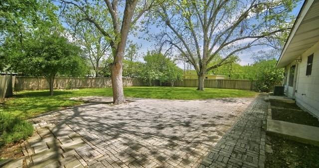 2119 Flamingo Dr - Photo 6 of 25