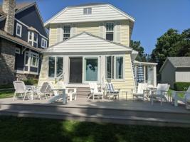 featured image of 2421 Lakefront Dr