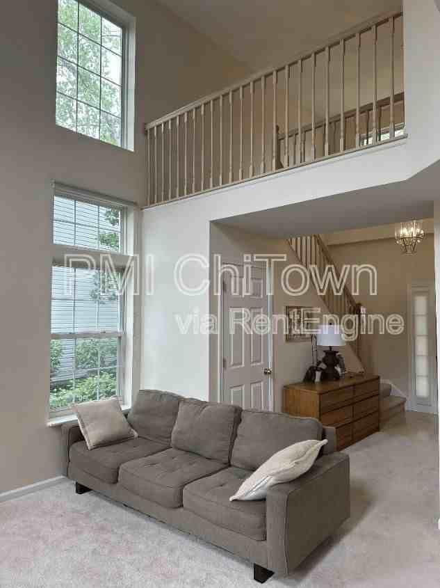 232 Hawk Ct - Photo 4 of 14