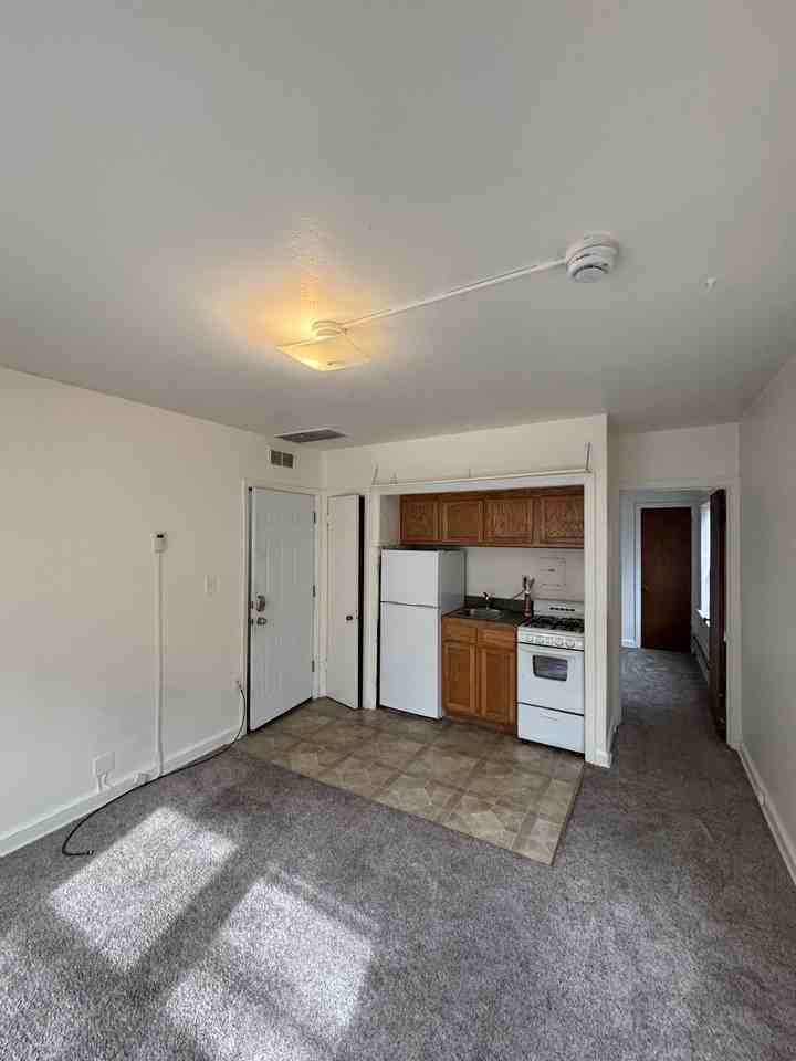 211 Mac Ave #B - Photo 6 of 9