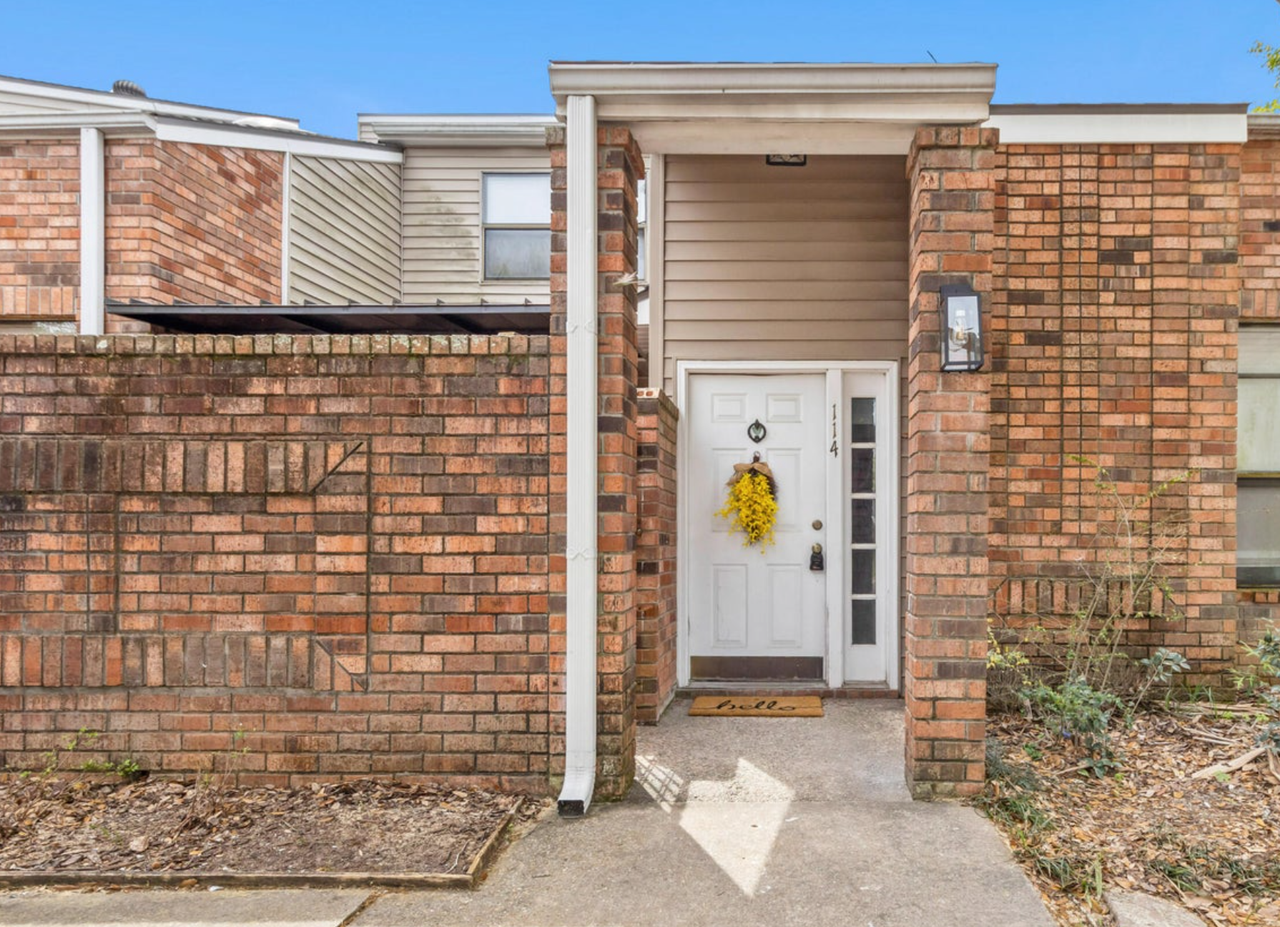 183 Steiner Rd #1