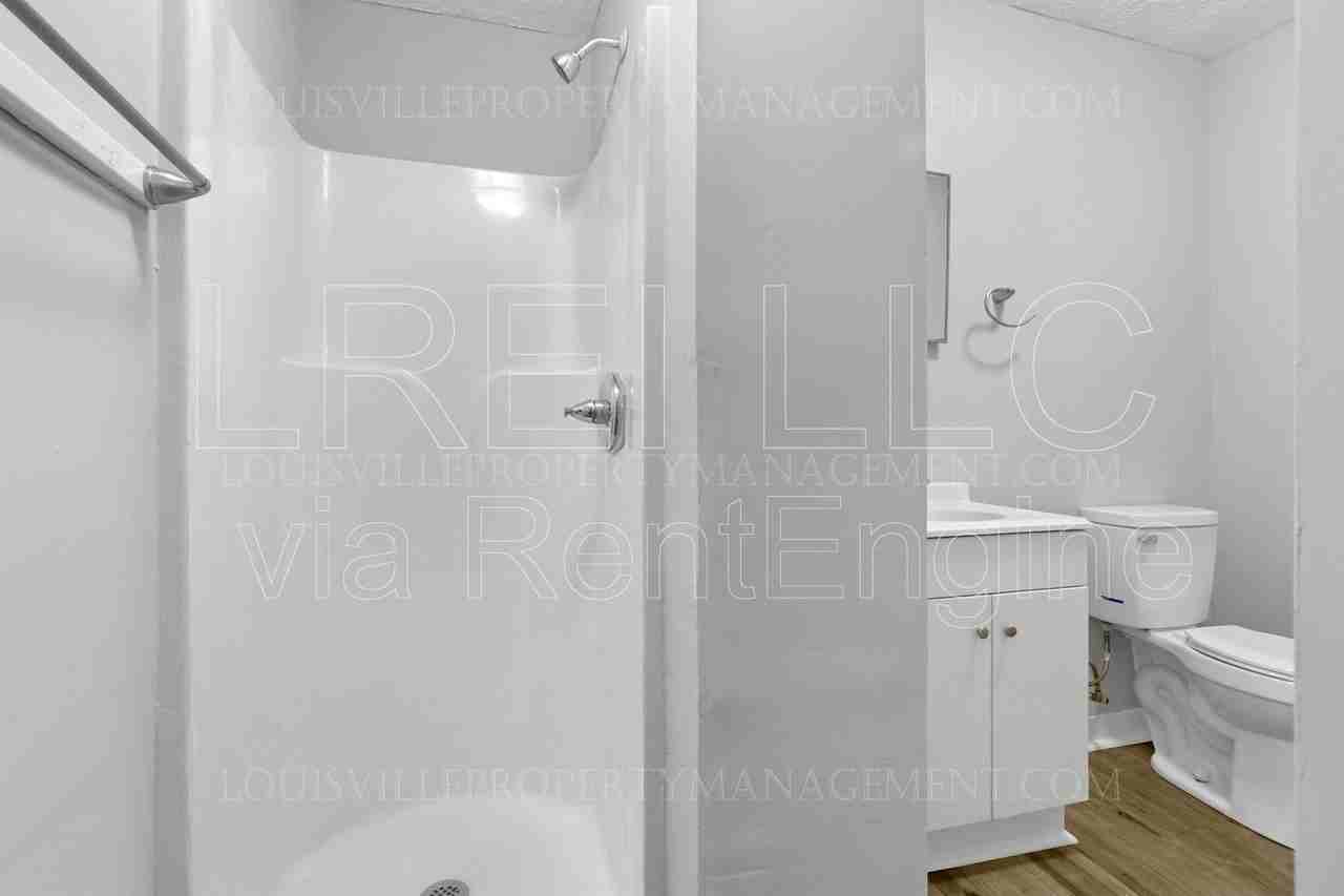 706 Roselane St - Photo 7 of 16