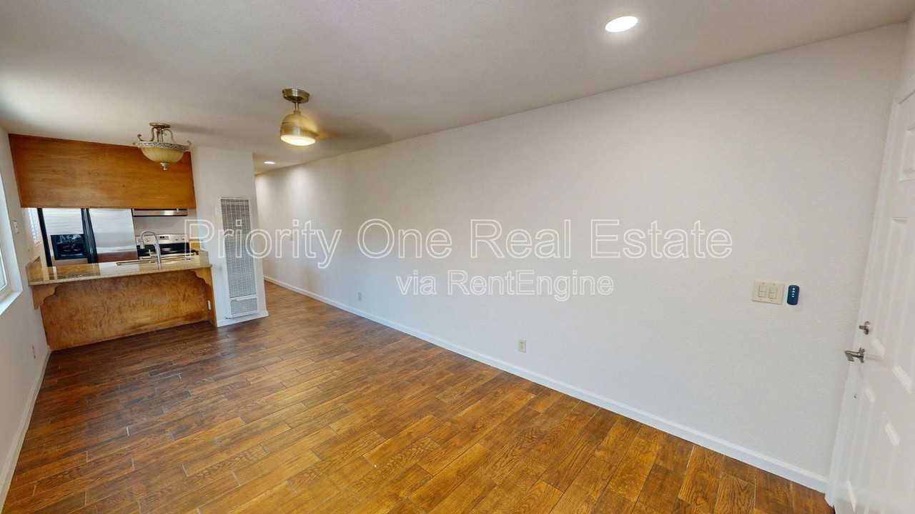 3813 46th St #1 - Photo 6 of 18