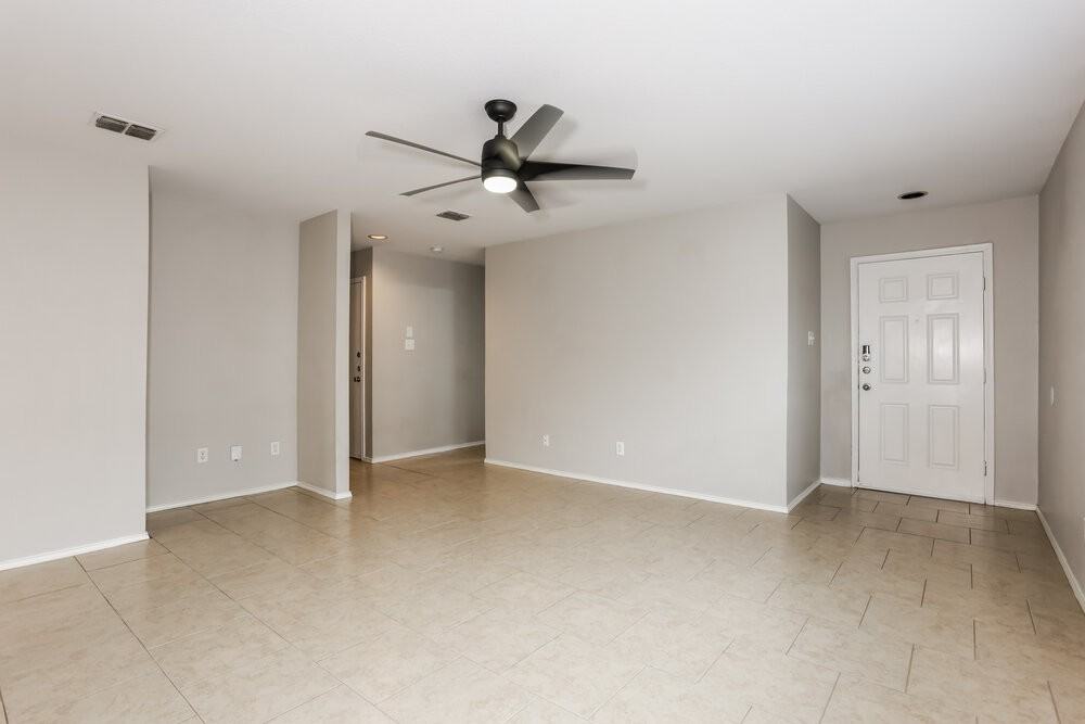 1453 Castle Ridge Rd - Photo 3 of 16