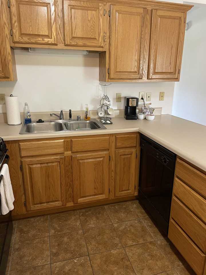 706 W 25th St #2 - Photo 4 of 12