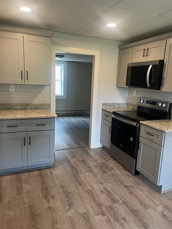 19 Circle St #1 - Photo 2 of 11