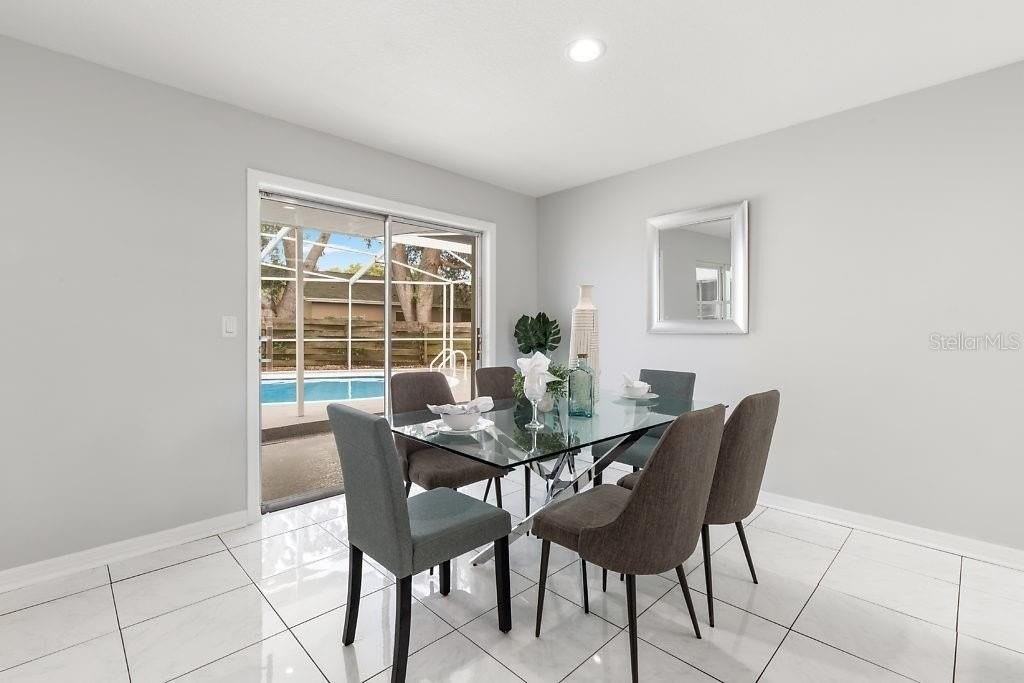 8401 Blackstone Ct - Photo 6 of 50