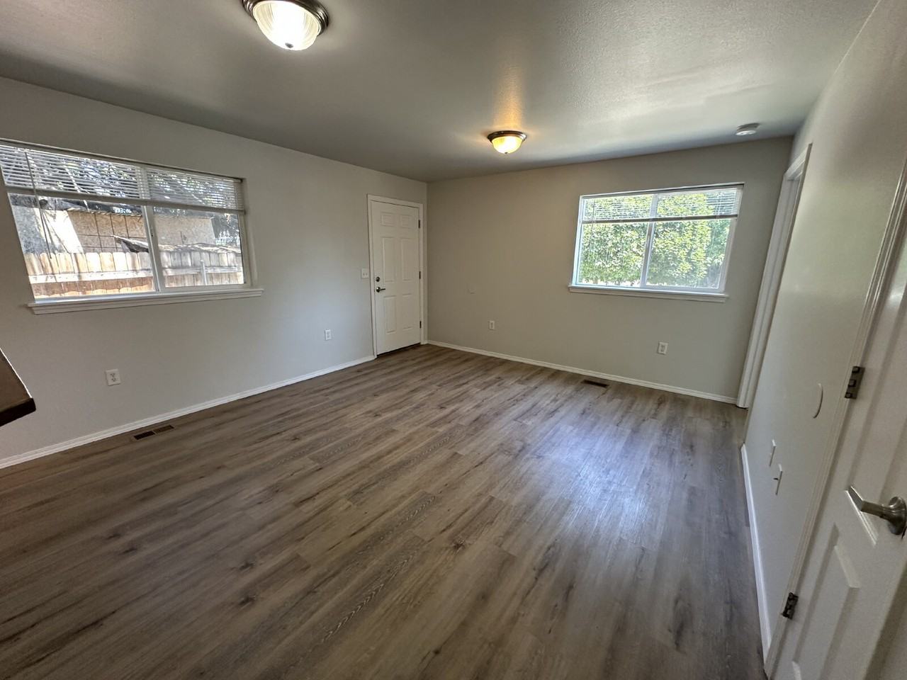 1205 N. Hartman - 102 B - Photo 3 of 24