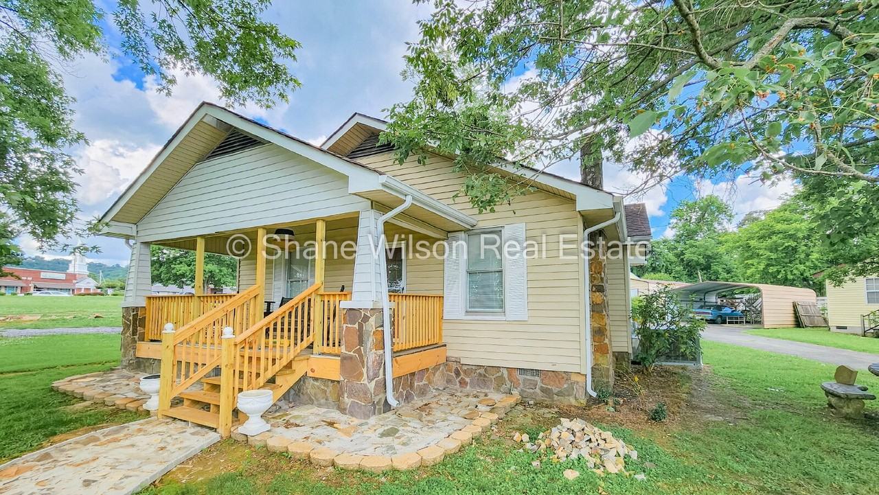 190 Cleveland St - Photo 3 of 17