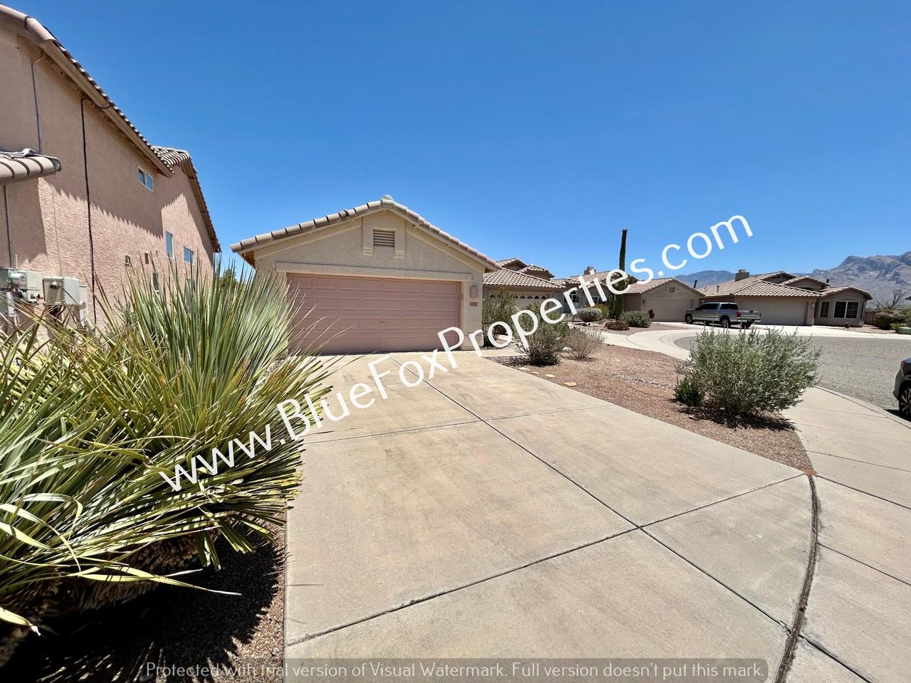 2578 W Bluffs Peak Ct - Photo 2 of 25