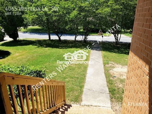 4065 Wisteria Ln Sw - Photo 2 of 17