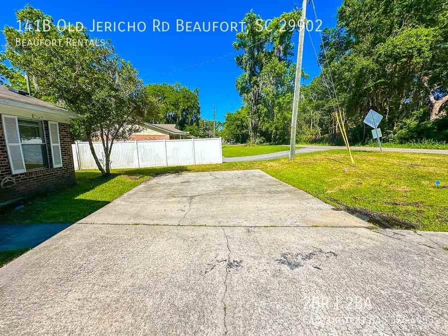 141B Old Jericho Rd - Photo 2 of 34