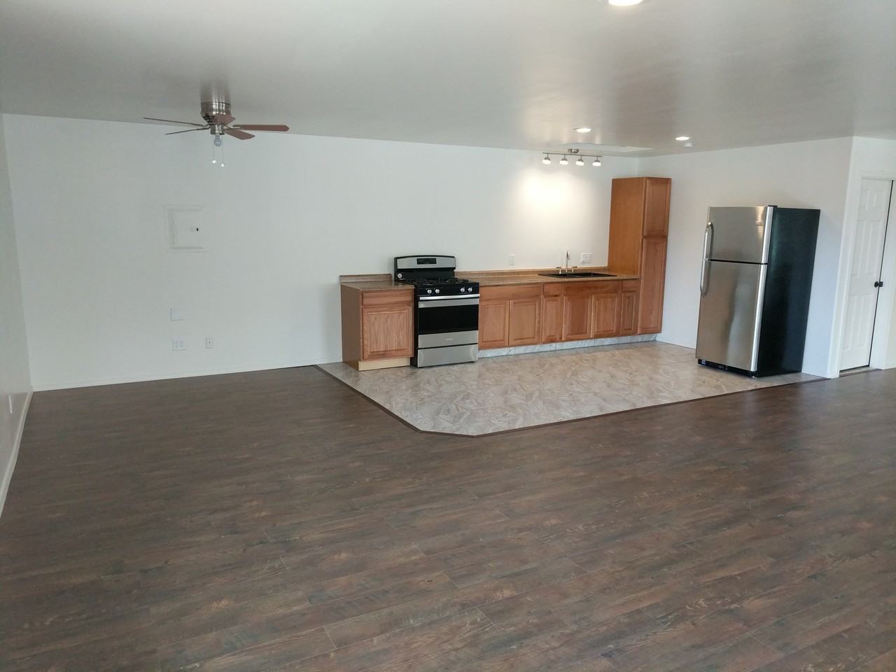 1706 N Main St #200 - Photo 3 of 4