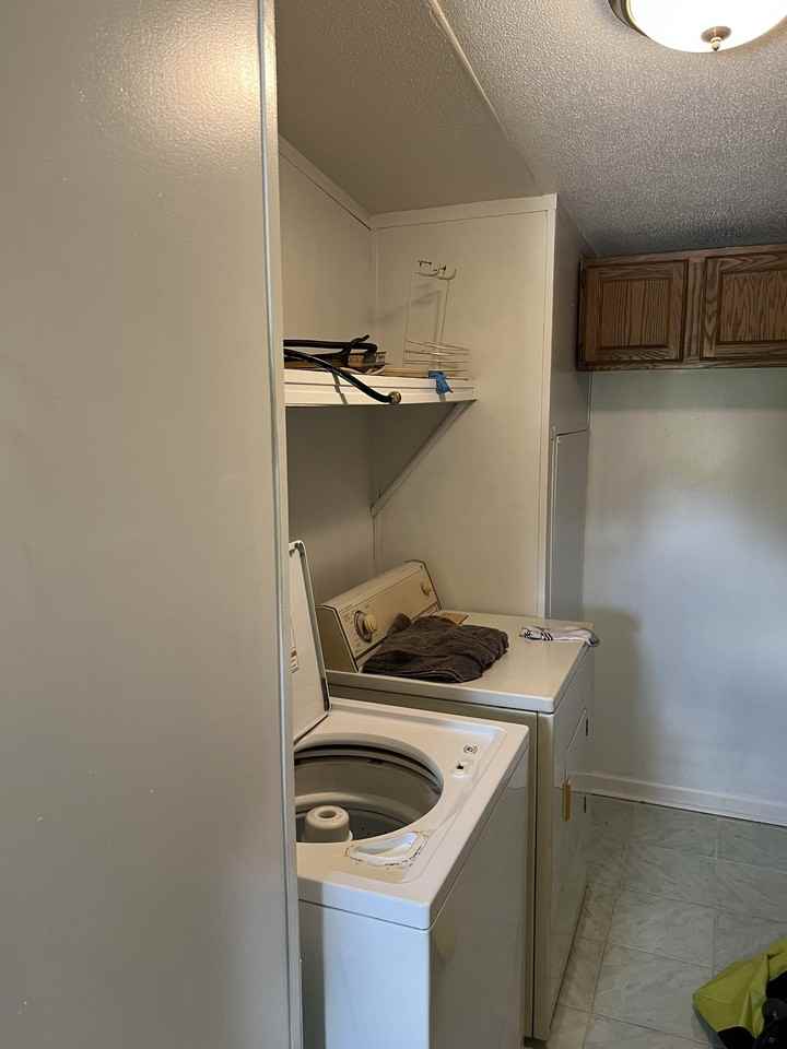 259 Sw Taylor Gln #NA - Photo 7 of 7